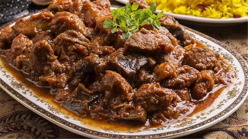 وصفة تقليدية شهية.. طريقة تحضير «طاجن كباب الحلة»
