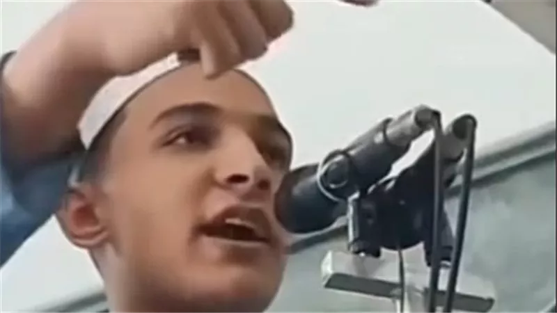 «هالل علينا يوم منيل»..خطيب يثير الجدل بحديث غير لائق عن المولد النبوي
