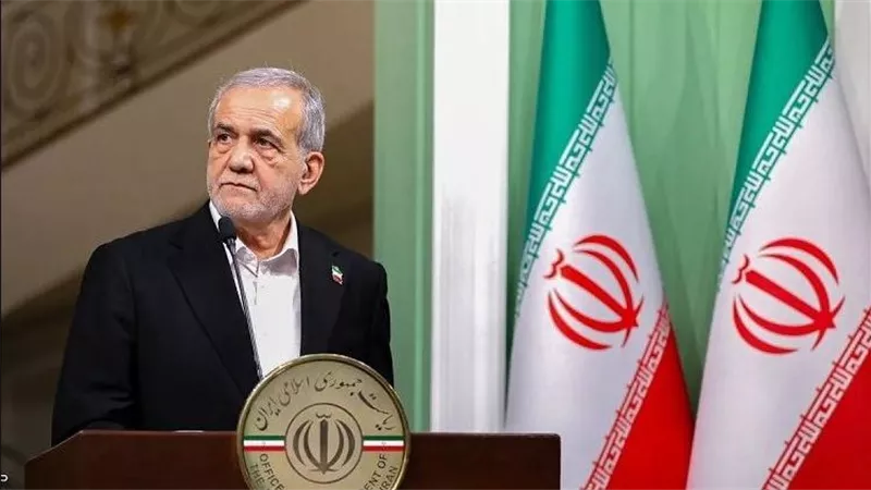 الرئيس الإيراني يطالب الدول الإسلامية بإجراءات حاسمة ضد إسرائيل