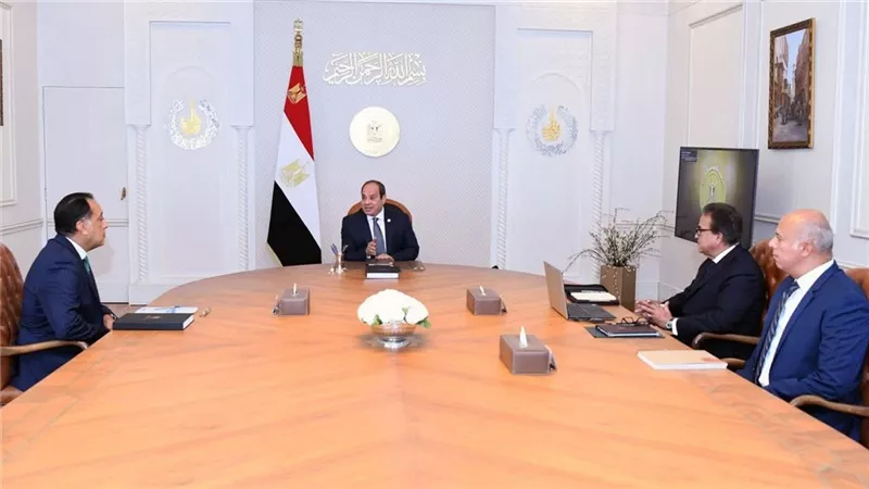 الرئيس السيسي يوجه بسرعة إدماج محافظات جديدة في منظومة التأمين الصحي الشامل