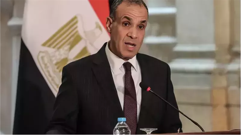 وزير الخارجية.. فتح الطرق وإزالة الحواجز أمام السفارات الأجنبية بالقاهرة