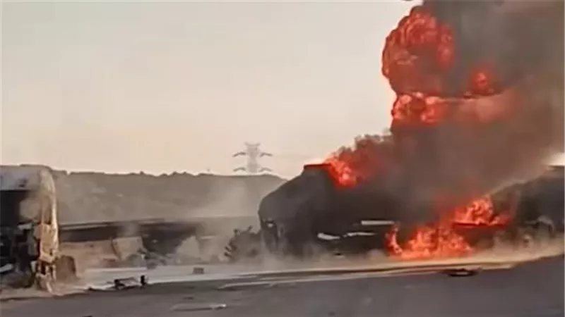 تصادم وانفجار.. ماذا حدث في حادث الطريق الإقليمي صباح اليوم؟