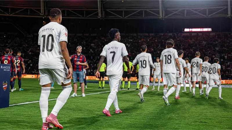 ريال مدريد يرفع جاهزيته قبل موقعة فياريال