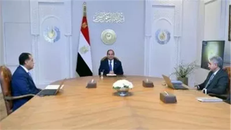 الرئيس السيسي يؤكد أولوية التنمية المستدامة لحماية المواقع الأثرية