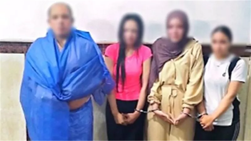 الأمن يضبط 3 سيدات ورجل بتهمة الأعمال المنافية