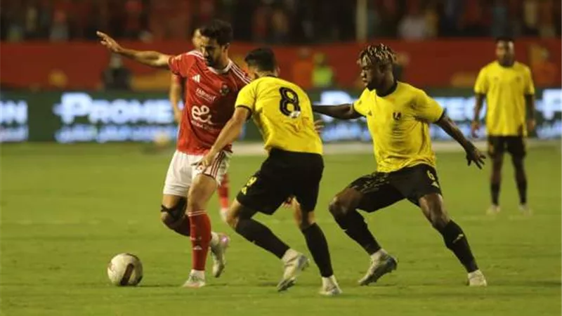الأهلي يضرب كهرباء الإسماعيلية برباعية في الدوري