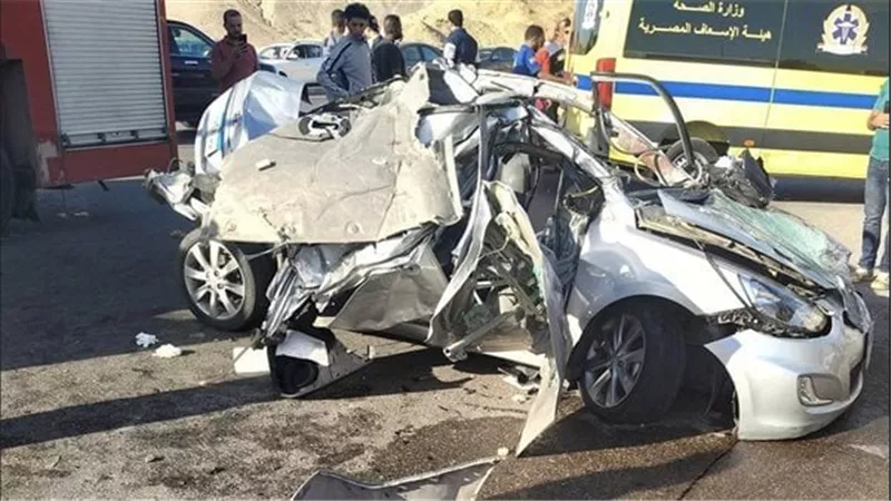 قصوا العربية لاستخراج الجثمان.. تفاصيل حادث تصادم بالتجمع الخامس