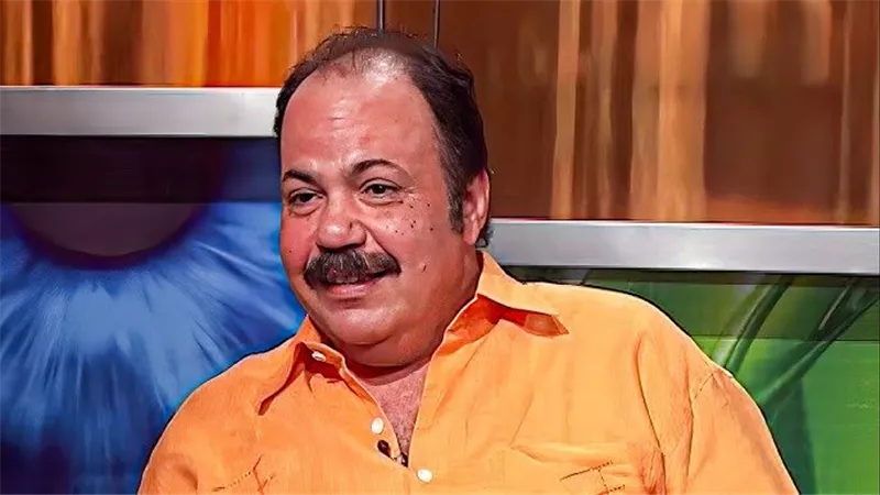 خمس سنوات على رحيل «خفيف الظل».. طلعت زكريا بذكرى وفاته