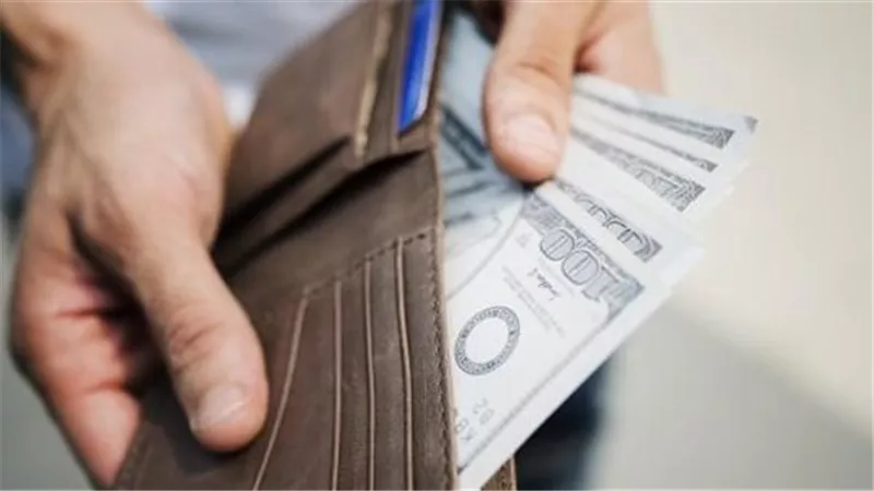 الإفتاء توضح حكم «تغيير النذر» واستبداله بالمال للفقراء
