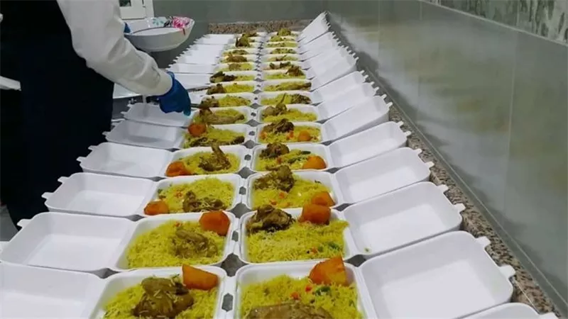 ما فضل إطعام الطعام عن المتوفى؟.. الإفتاء توضح 
