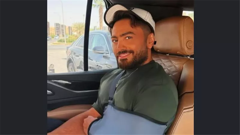 تامر حسني يكشف كواليس إصابته بعد قرار خسارة 15 كيلو
