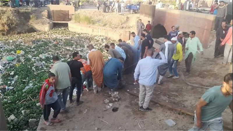 مصرع وإصابة 10 تلاميذ في حادث انقلاب «تروسيكل» بترعة حواس