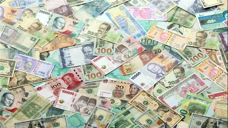 قفزة مفاجئة في أسعار العملات أمام الجنيه اليوم الأحد 