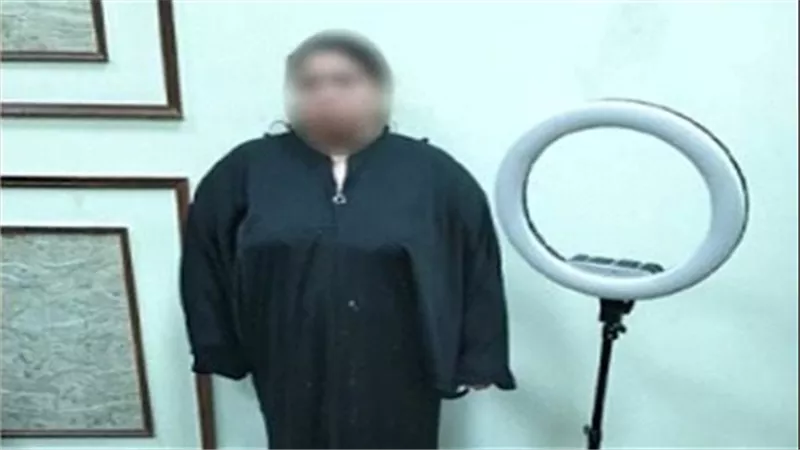 صانعة محتوى في قبضة الأمن بتهمة أفعال خادشة للحياء
