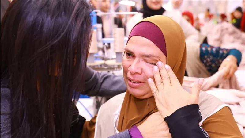 وزيرة التضامن تتفقد مشروعات مصنع الغزل بالفيوم