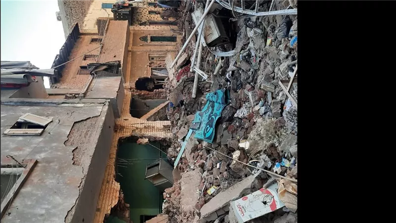 انهيار منزل في أسيوط يسفر عن إصابة 5 أشخاص