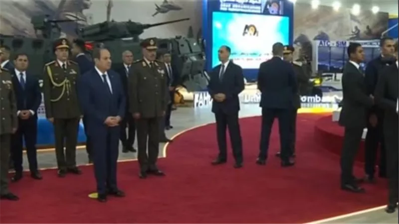 الرئيس السيسي يزور أجنحة الإنتاج الحربي والتصنيع العسكري