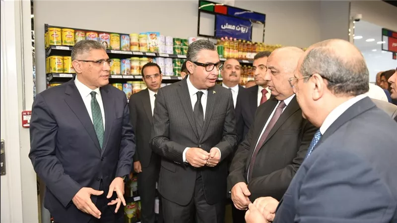 فاروق والنجار والجبالي يفتتحون فرع «كاري أون» بمقر المدينة