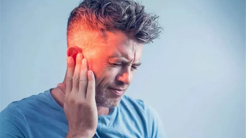 «طنين الأذن».. أسبابه وأعراضه وكيفية علاجه بفعالية