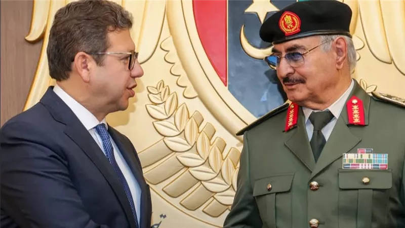 «حفتـر» يستقبل رئيس المخابرات العامة المصرية في بنغازي