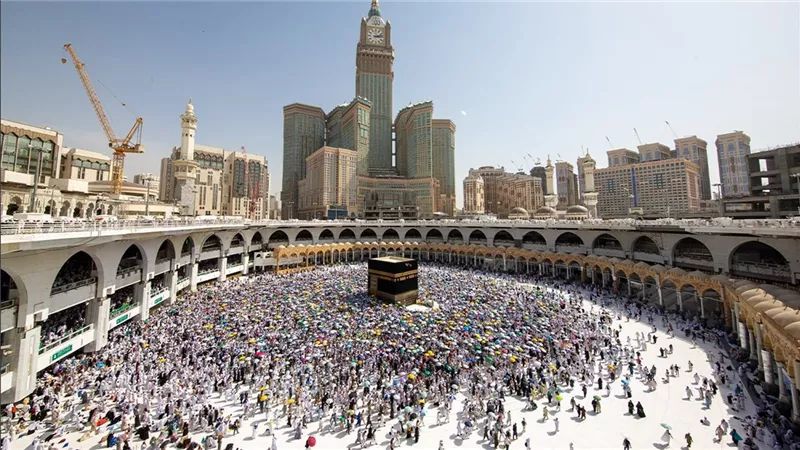 وزير الحج يتفقد الجاهزية القصوى لخدمة ضيوف الرحمن في رمضان