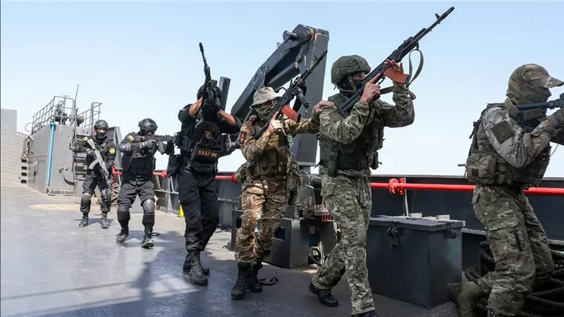 في توقيت حساس.. مناورات بحرية مشتركة بين إيران وروسيا