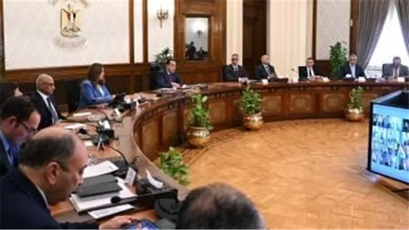 وزيرة التنمية المحلية تشدد على تحصيل إيجارات البديل