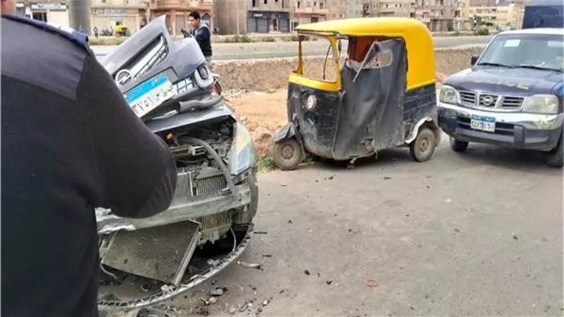 إصابة 7 أشخاص بحادث مروع بين ملاكي وتوك توك بالبحيرة