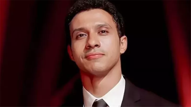 مهرجان الإسكندرية للفيلم القصير يمنح «عصام عمر» جائزة هيباتيا الذهبية