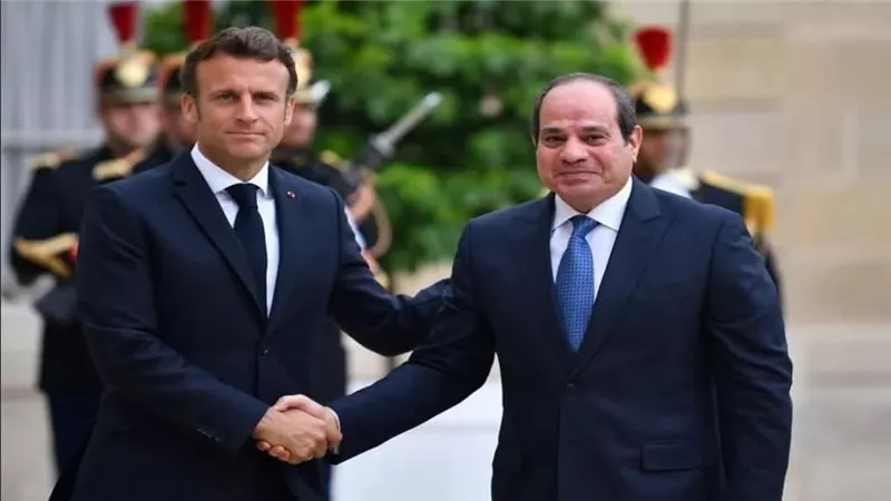 إعلام فرنسي: مصر تظل الشريك الذي لا غنى عنه لباريس