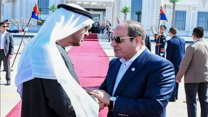 الرئيس السيسي يستقبل محمد بن زايد في قصر الإتحادية بعد وصوله إلى مصر