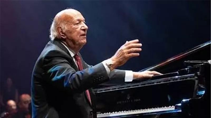 ليلة موسيقية مع عمر خيرت على مسرح سيد درويش.. الموعد والتفاصيل