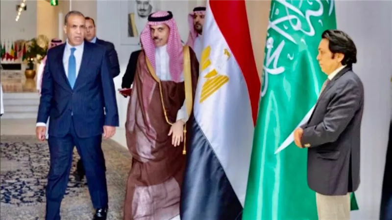 نبيل أبوالياسين: «العدوان بالوكالة» و«رهان المظلة المثقوبة».. «الطاولة الرباعية» تُعيد ضبط الإقليم وتحصن بلاد الحرمين