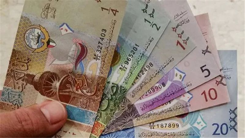 سعر الدينار الكويتي مقابل الجنيه المصري اليوم الاثنين 12-10-2026