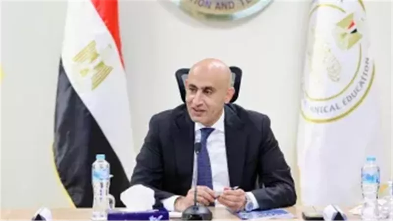 التعليم تبدأ تقنين أوضاع معلمي الحصة فوق 45 عامًا وتوقيع عقود موسمية