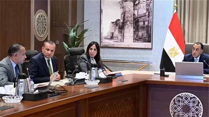 رئيس الوزراء يتابع مستجدات ملفات الهيئة العامة للتنمية السياحية