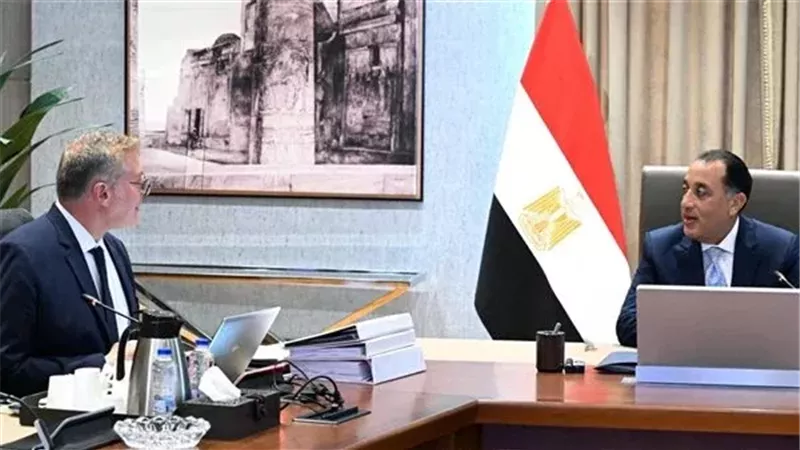 وزير البترول يعلن بدء إنتاج بئر فيوم 4 قبل الموعد بعامين